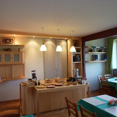 Litka 住宿加早餐酒店 布库维纳塔然斯卡